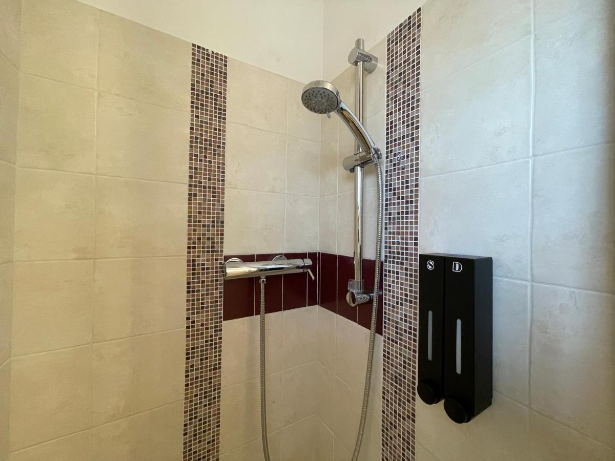 Casa Katiu' Due Camere Indipendenti In Appartamento Di 83 Mq L'Aquila Bagian luar foto